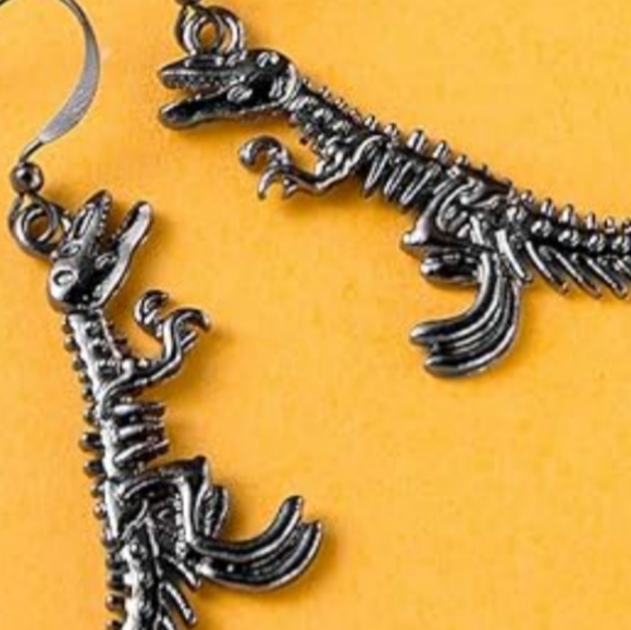 Dark Silver Gothic Dinosaur Skeleton Earrings Dino Bones Charm Goth Dangle New - Picture 2 of 3